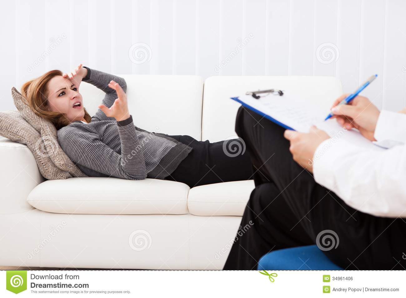 business-woman-talking-to-his-psychiatrist-explaining-something-women-reclining-comfortably-couch-34961406
